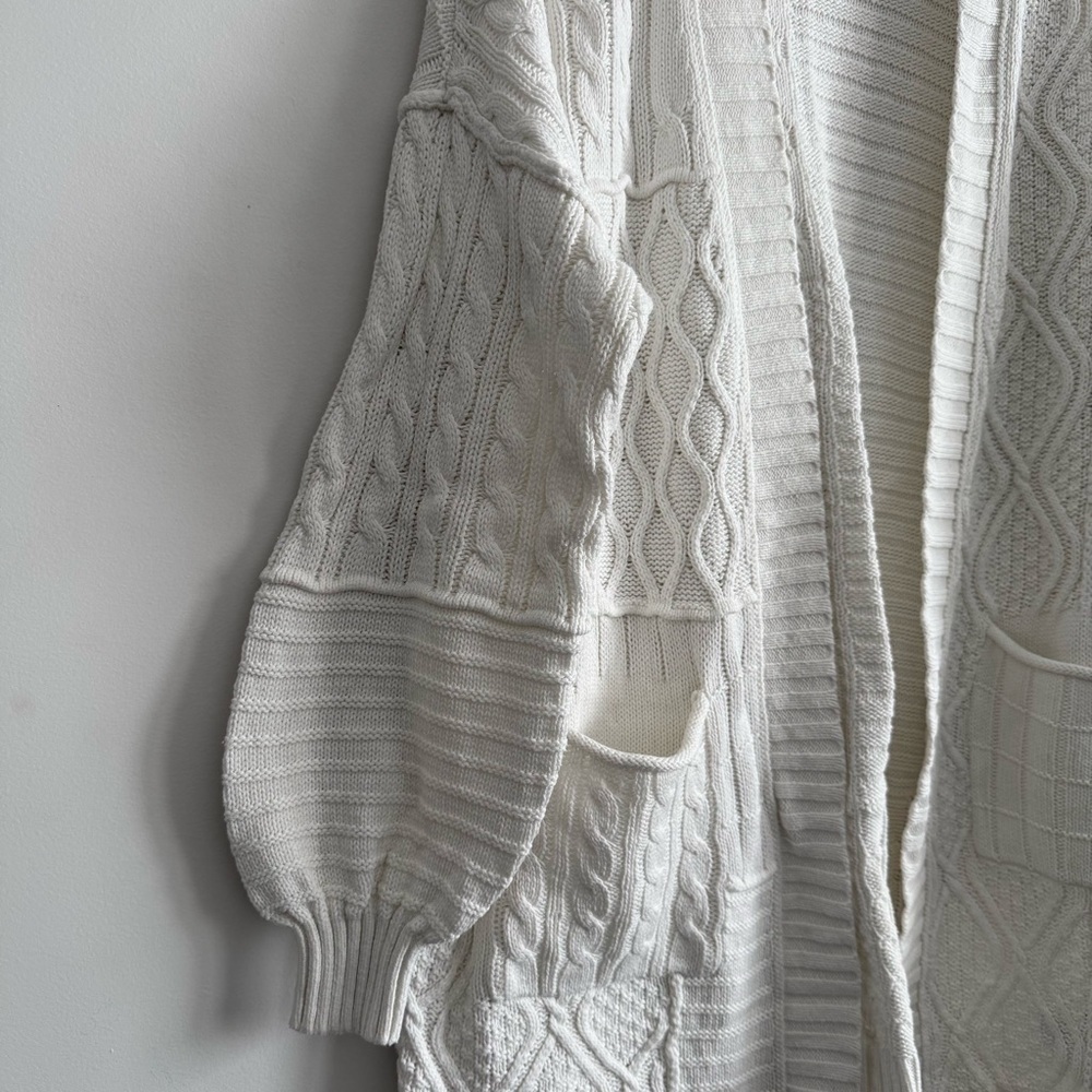 American Eagle Cozy White Cable Knit Cardigan - Picture 4 of 9
